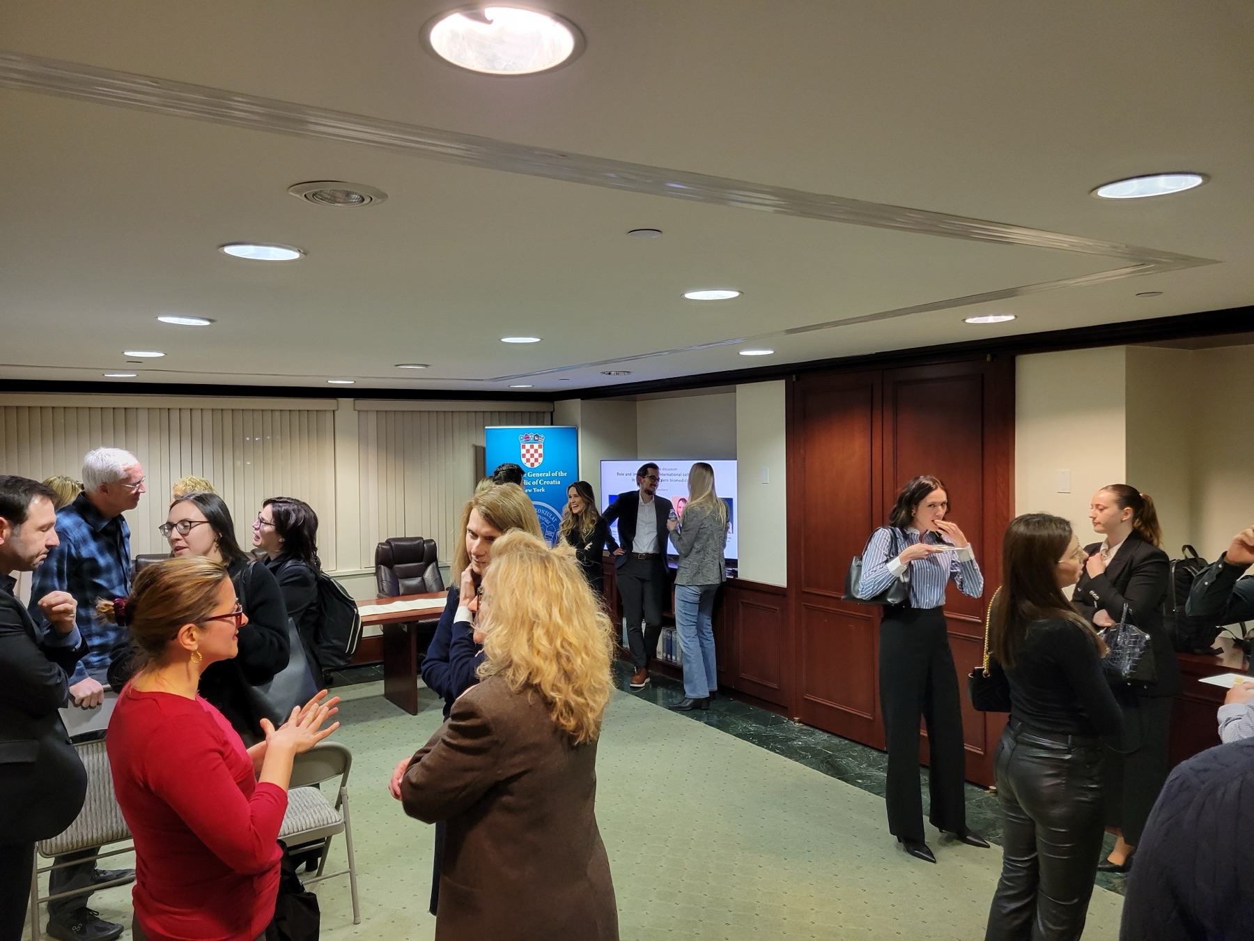Forum members networking